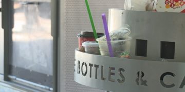 Restaurants say Vancouver should not ban foam containers, coffee cups