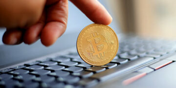 Tips to help students build good financial habits