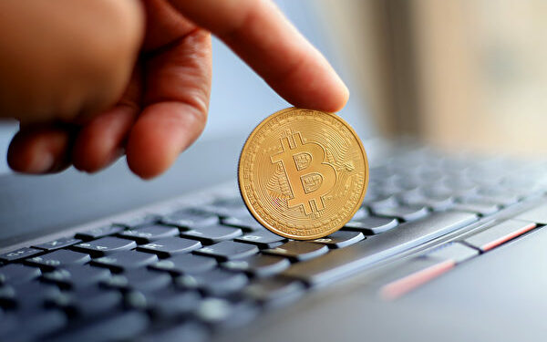 Tips to help students build good financial habits