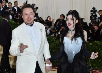 Elon Musk’s girlfriend says she ‘finally’ has COVID-19