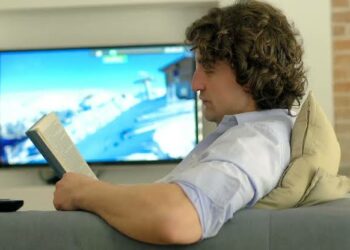 Best books and Netflix series during self isolation