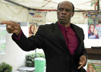 Ex-Super Eagles star, Taribo West slammed by Nigerians for backing Tinubu’s presidential ambition 