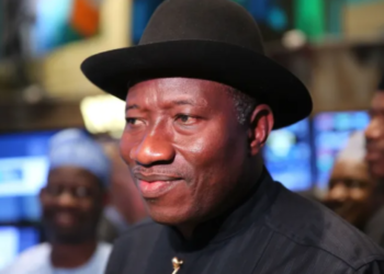 Nigerian women and youths march for Goodluck Jonathan’s return in 2023