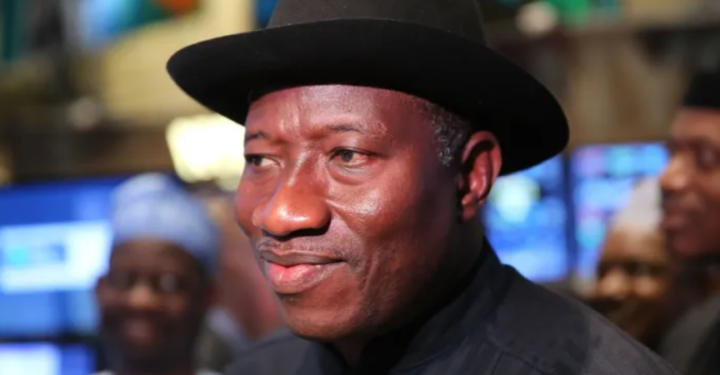 Nigerian women and youths march for Goodluck Jonathan’s return in 2023