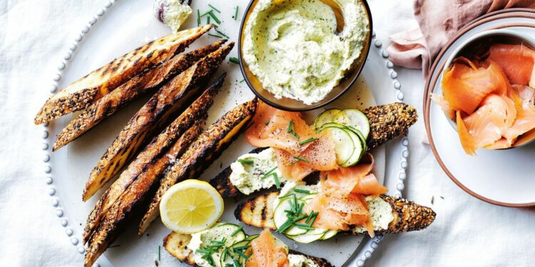 5 tips for easy entertaining