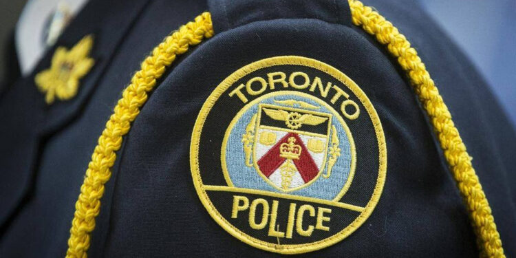 Veteran Toronto cop charged for allegedly releasing confidential information, by Stanley Ugagbe