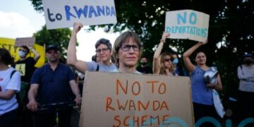 UK: Rwanda deportation flight set to commence after court rejects appeal