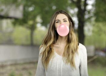 5 everyday items you wouldn’t expect contain plastic