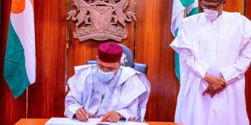 Shocker: Niger Republic Denies Receiving N1.2bn from Buhari Regime, By Stanley Ugagbe