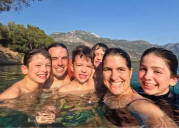 Canadian family takes children on world tour before they go blind