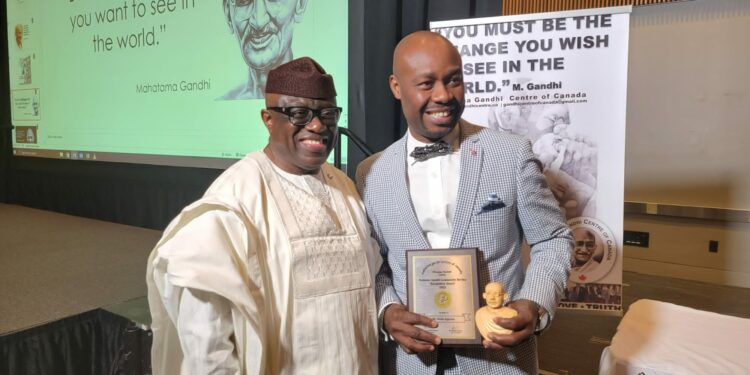 Shola Agboola honoured by Mahatma Gandhi Centre of Canada