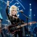 Jeff Bezos and Lauren Sanchez give Dolly Parton $100 million