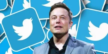 Elon Musk combats Apple over threats to remove twitter app from store