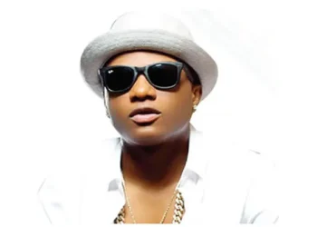 Wizkid begs Ghanaian fans for missing concert