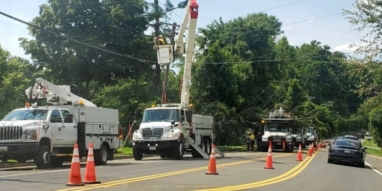 Thousands of Canadians still experiencing blackout after storm knocked out power