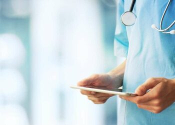 Nurse suspended over illegal access to personal health records