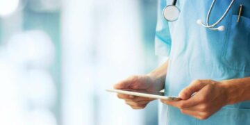 Nurse suspended over illegal access to personal health records