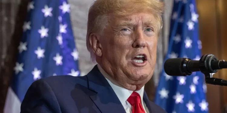 A Grand Jury in Manhattan Hears Evidence on Donald Trump’s Hush Money Case