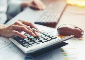 How to get your finances on track this year