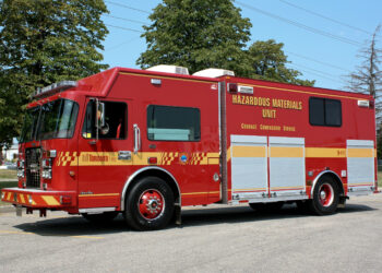 Toronto house fire displaces12 people