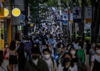 Japan Offers Families 1 Million Yen to Leave Tokyo