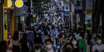 Japan Offers Families 1 Million Yen to Leave Tokyo