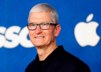 Apple CEO To Take 40% Cut