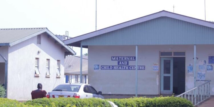 Husband catches his pregnant wife having sex with another man in Ugandan hospital