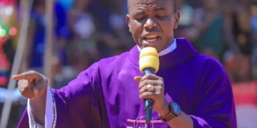 Mbaka: Buhari, Emefiele, will suffer for Naira redesign and detention of Kanu