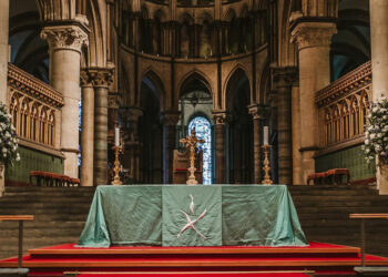 Church Of England To Consider Gender-Neutral When Referring to God