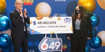 18-year-old Canadian teen wins the 6/49 “Gold Ball” $48m lotto jackpot on first try