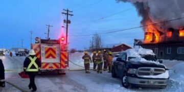 Two injured, 49 displaced after apartment fire in Manitoba