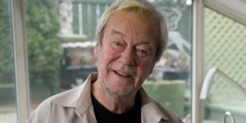 Gordon Pinsent dies at 92