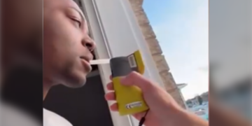 Video of Barrie police knocking on TikToker’s door and demanding he takes a breathalyzer goes viral