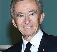 Bernard Arnault displaces Musk to become world’s richest person