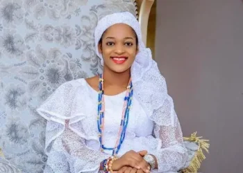 Queen Naomi: I can’t return to Ooni’s palace with six wives