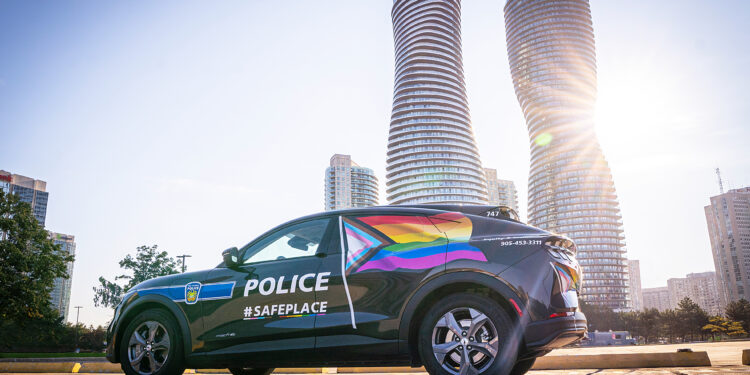 Mississauga and Brampton police vehicle wins national contest for vehicle graphics
