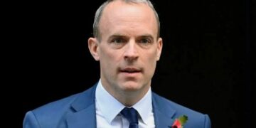 British Deputy Prime Minister resigns