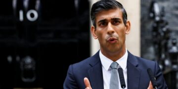 Rishi Sunak Extolls Leaders of Northern Ireland’s Peace Deal on its 25th Anniversary