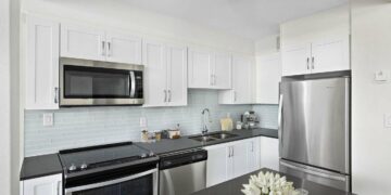 Mississauga rent ranks 4th highest in Canada as average rent for a one-bedroom apartment increases by 20% to $2,260