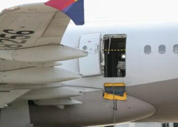 Asiana Airlines to stop selling seats near emergency exit days after man opened door of plane mid-air