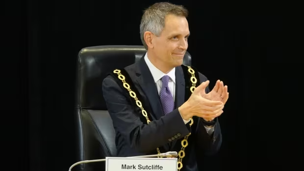 Ottawa urges province to review homelessness funding