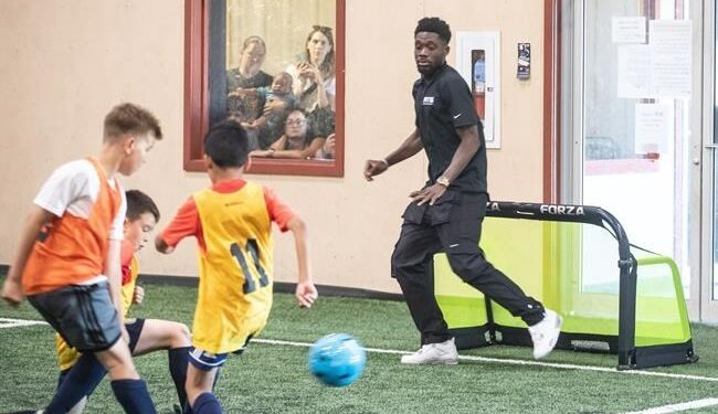 Alphonso Davies hosts soccer camp and inspires young players