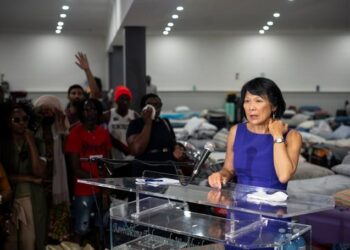 Toronto Mayor apologizes to refugees and asylum seekers who slept in downtown streets for weeks