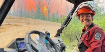 Firefighter dies while fighting massive fire in British Columbia