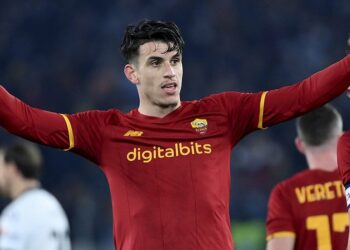 Ibanez: Jose Mourinho is a bipolar coach