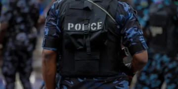 Police arrest two suspects who hacked 1000 bank accounts