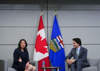 Trudeau and Premier of Alberta Premier to discuss emission reductions during a meeting in Calgary