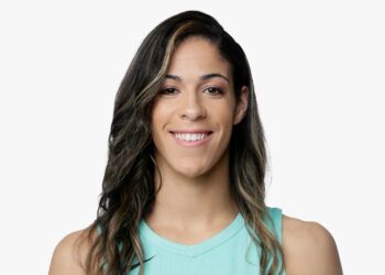 Kia Nurse Shines At Black Legacy Awards