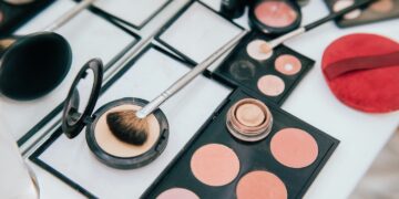 MAKE UP EXPIRY DATES: THE BEAUTY OF FRESHNESS AND SAFETY